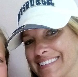 Meet your Posher, Dana